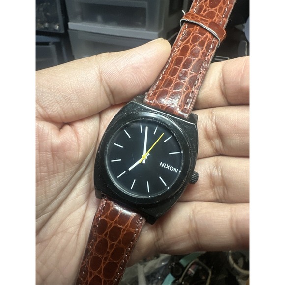 Nixon Other - Working Nixon 40mm Men's Minimal The Time Teller P Black Watch Dial Rare